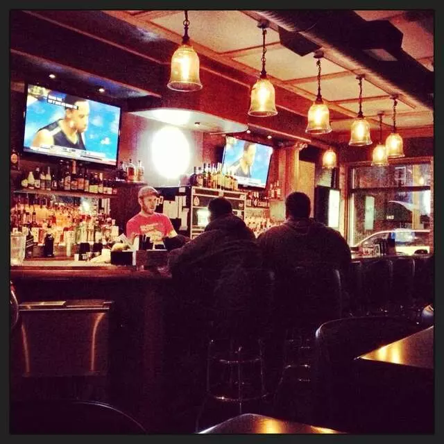 Hi Dive Lounge