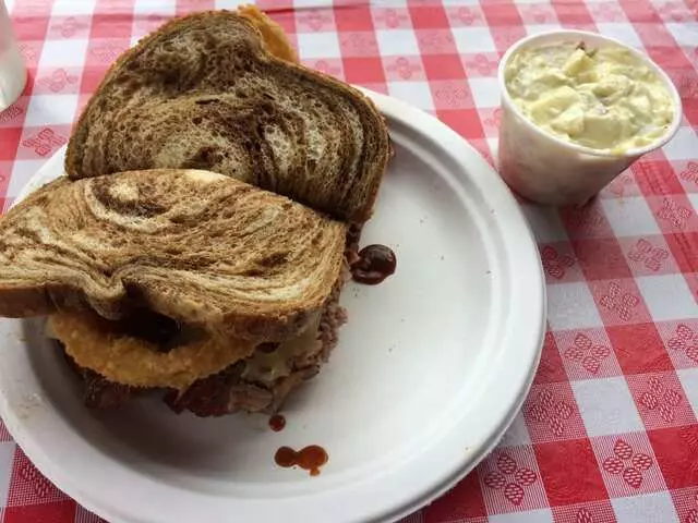Danny Edward’s Boulevard BBQ