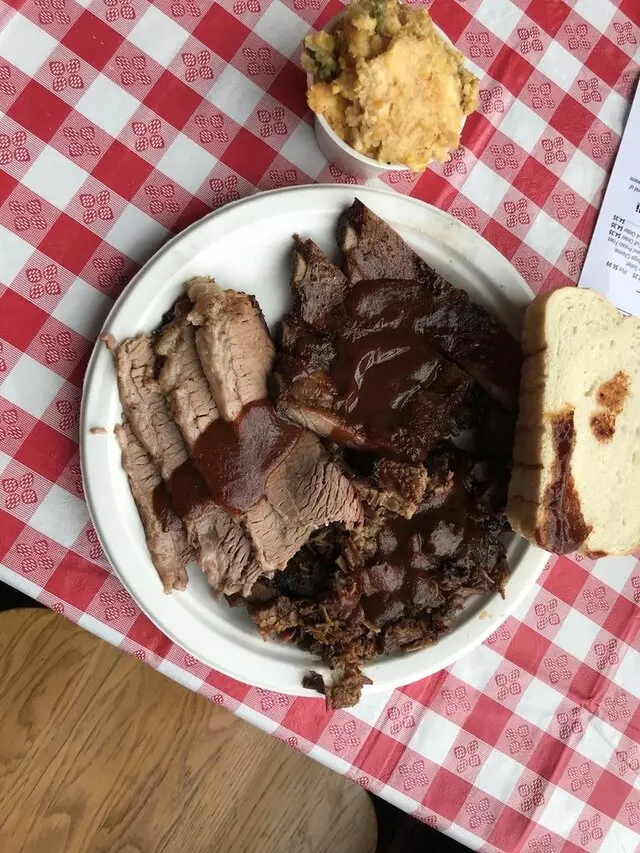 Danny Edward’s Boulevard BBQ