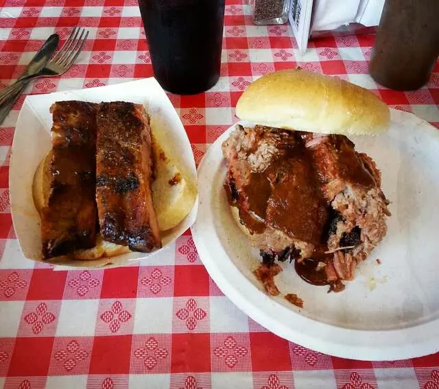 Danny Edward’s Boulevard BBQ