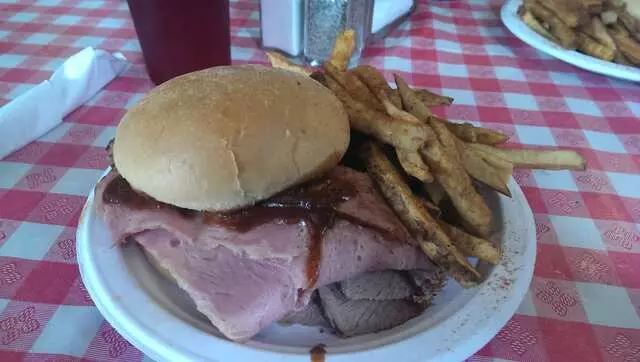 Danny Edward’s Boulevard BBQ