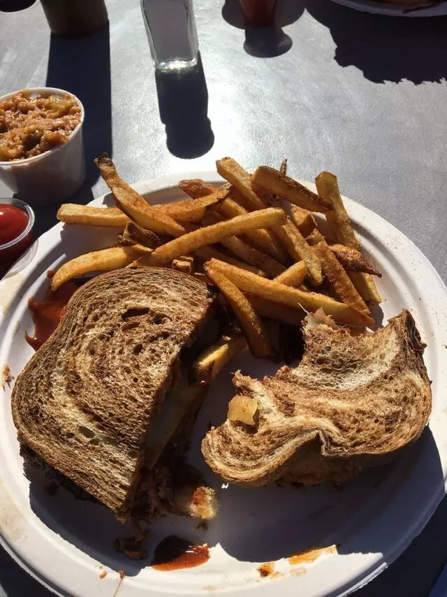 Danny Edward’s Boulevard BBQ