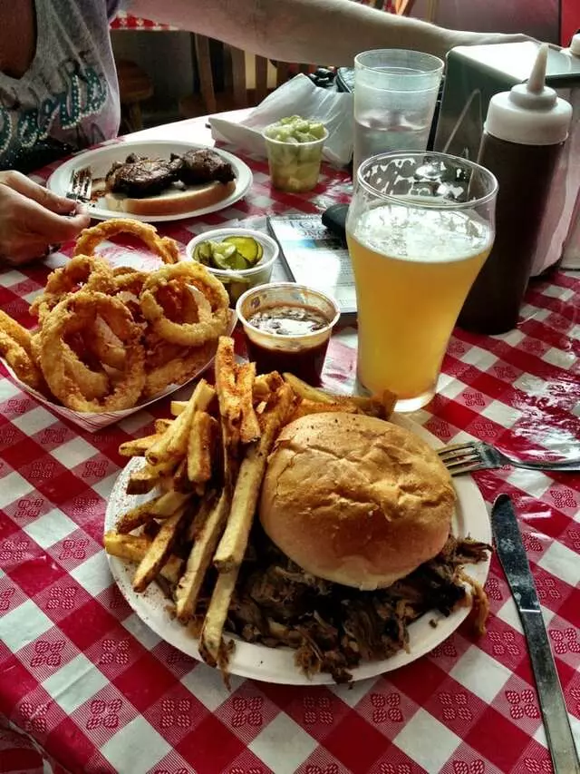 Danny Edward’s Boulevard BBQ