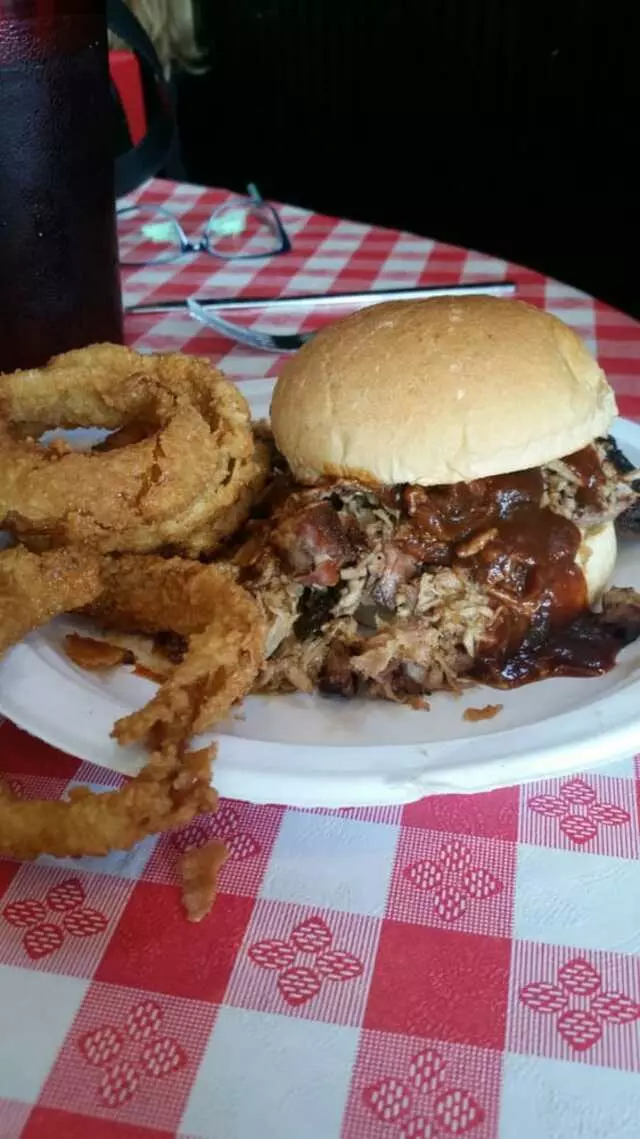 Danny Edward’s Boulevard BBQ
