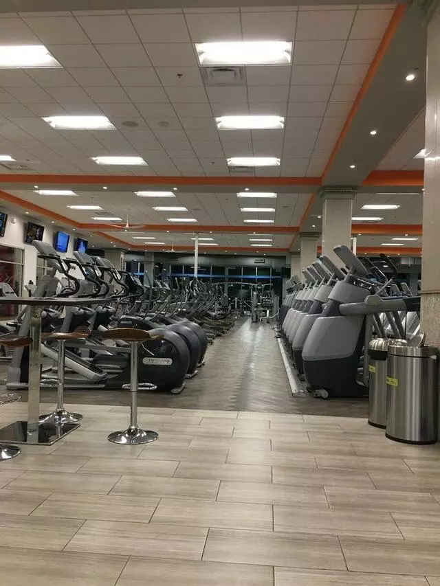 Onelife Fitness - Power & Light