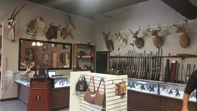 American Guns Unlimited
