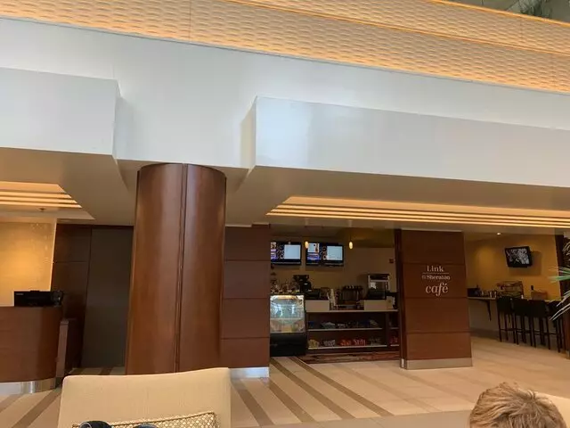 Link at Sheraton Café