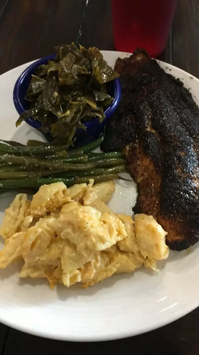EJ’s Urban Eatery