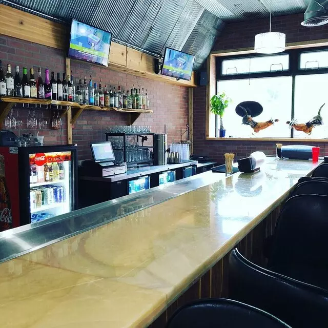 EJ’s Urban Eatery