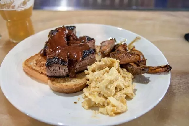 EJ’s Urban Eatery
