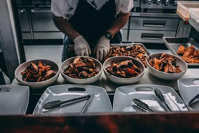 EJ’s Urban Eatery