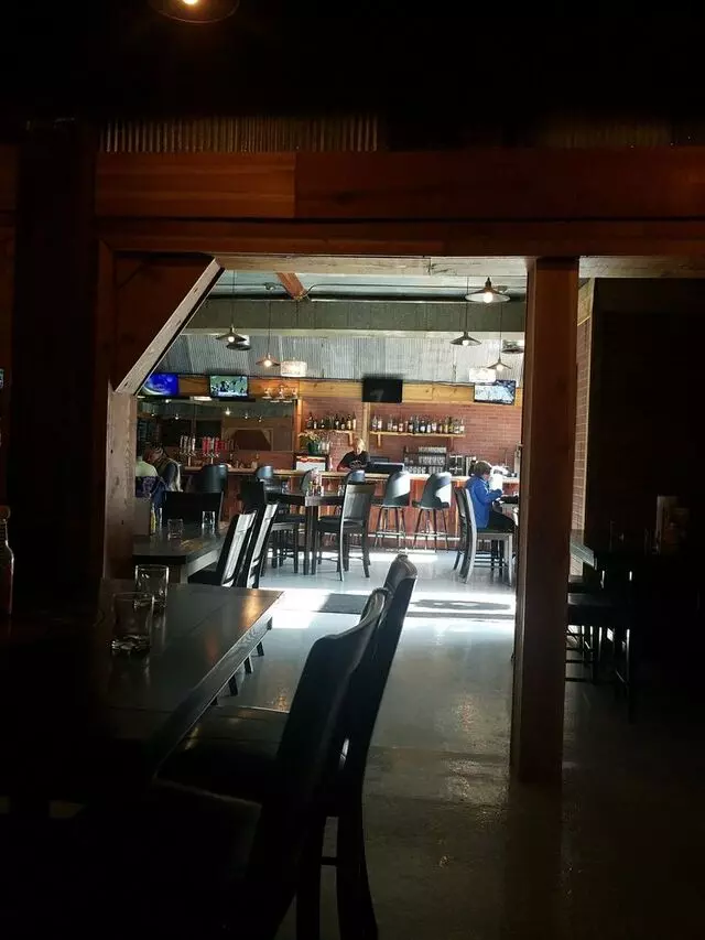 EJ’s Urban Eatery