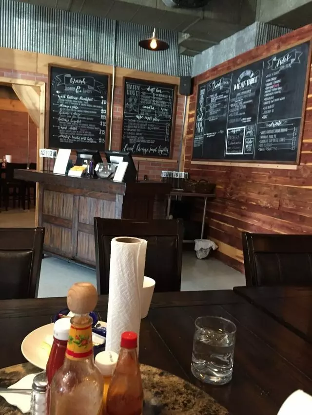 EJ’s Urban Eatery