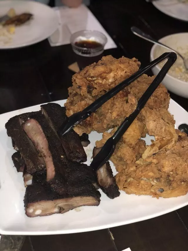 EJ’s Urban Eatery