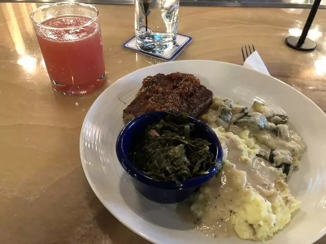 EJ’s Urban Eatery