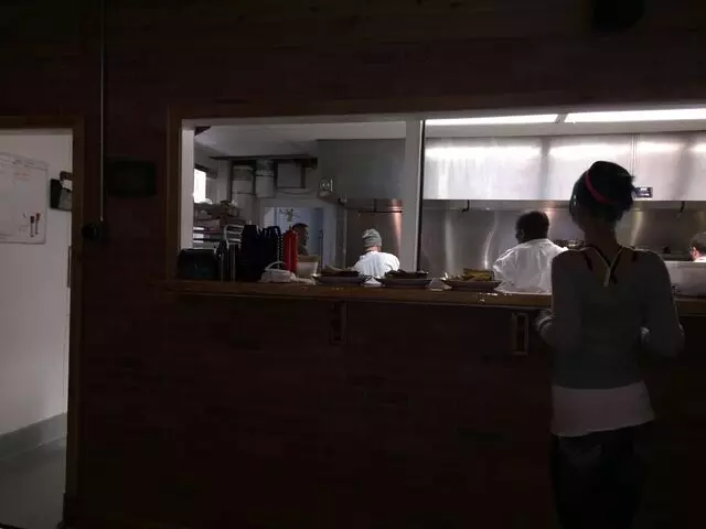 EJ’s Urban Eatery