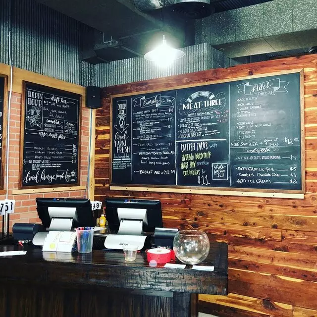 EJ’s Urban Eatery