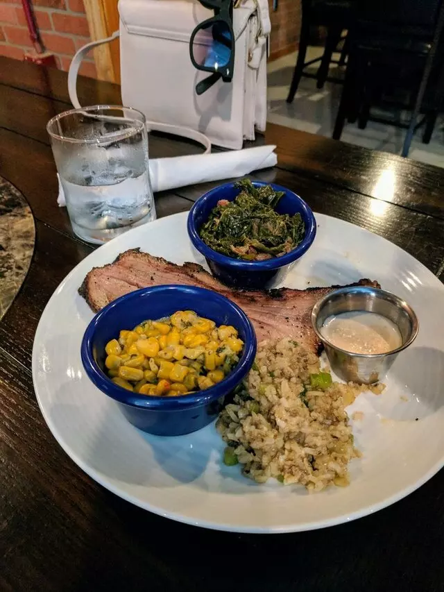 EJ’s Urban Eatery