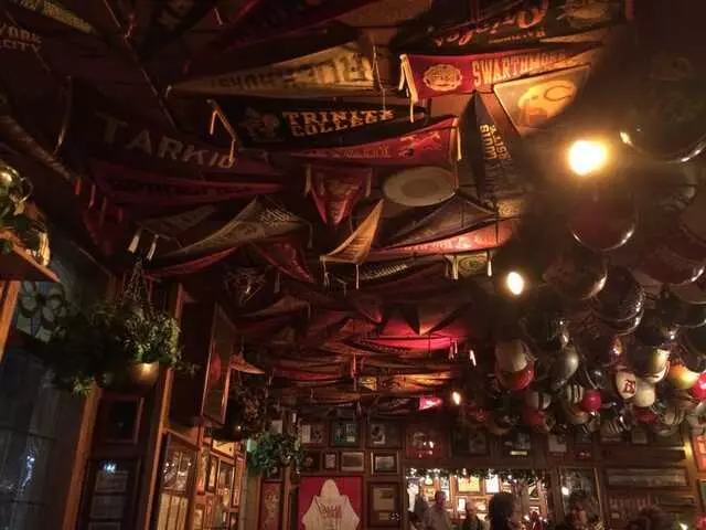 Chappell’s Restaurant & Sports Museum