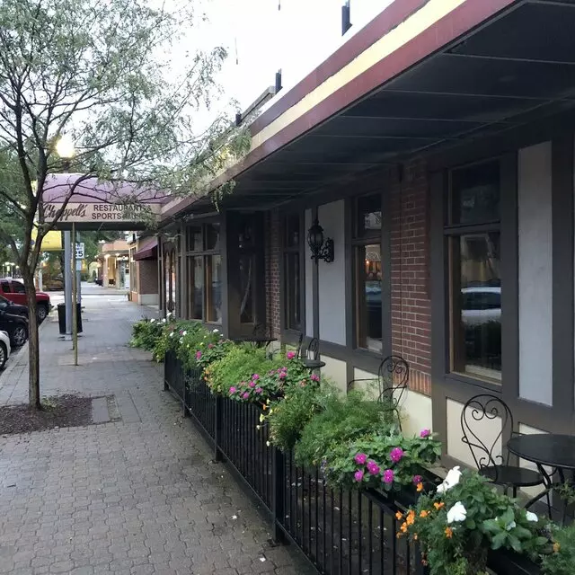 Chappell’s Restaurant & Sports Museum