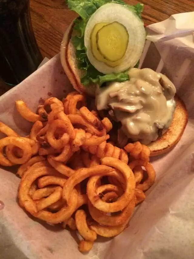 Chappell’s Restaurant & Sports Museum