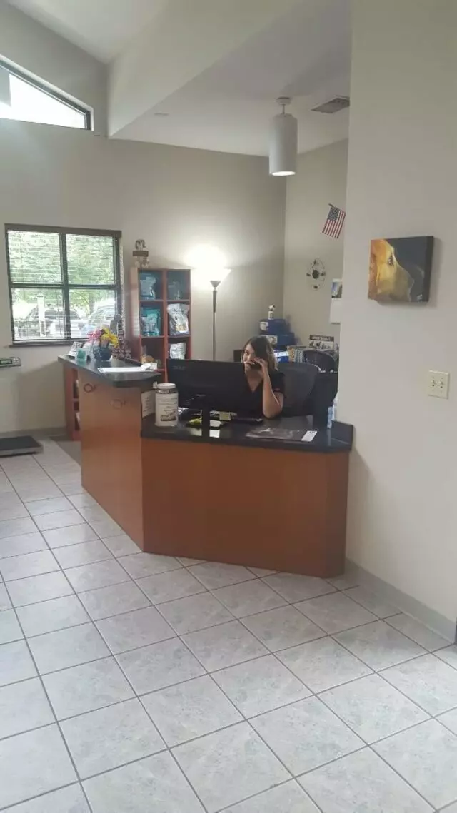 Amity Woods Animal Hospital & Lodge