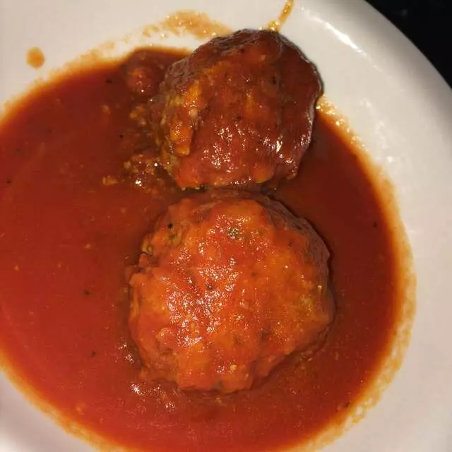 Anthony’s Restaurant & Lounge