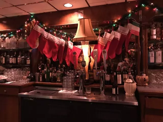 Anthony’s Restaurant & Lounge