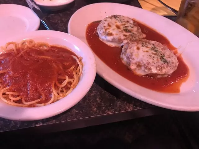 Anthony’s Restaurant & Lounge