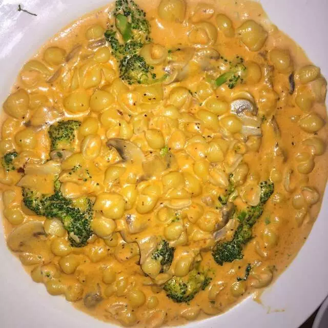 Anthony’s Restaurant & Lounge
