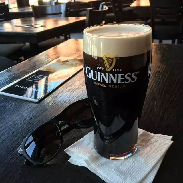 Harry’s Bar & Tables