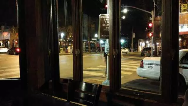 Harry’s Bar & Tables