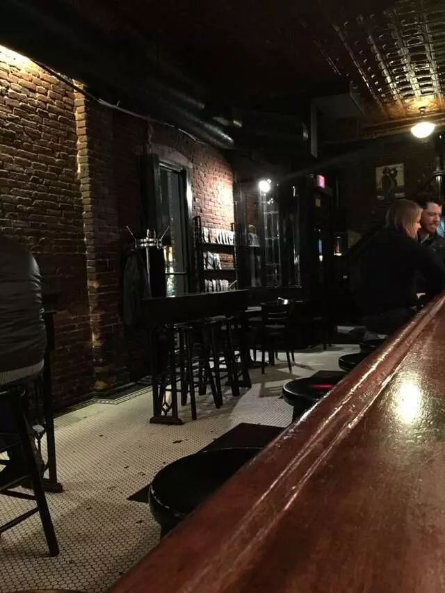 Harry’s Bar & Tables