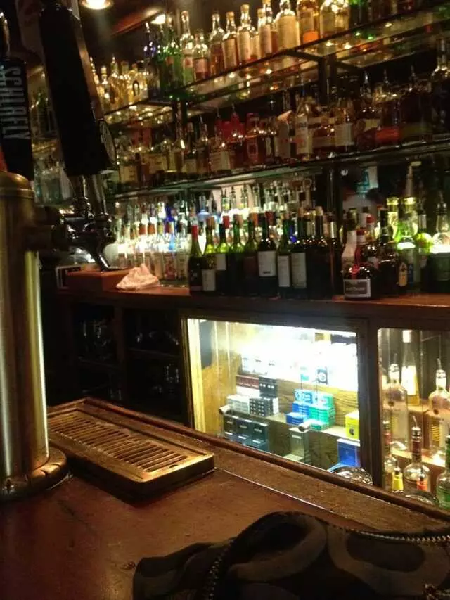Harry’s Bar & Tables