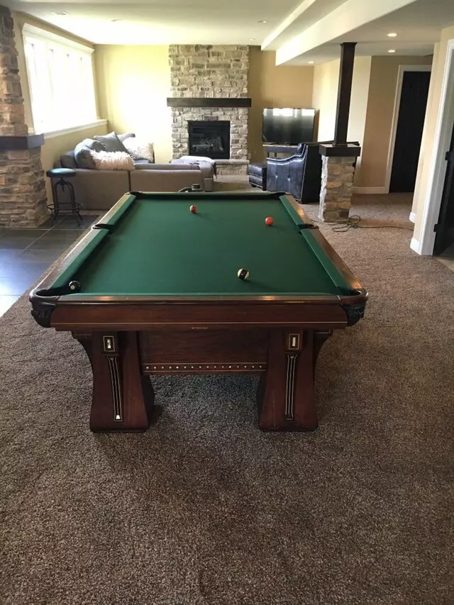 Action billiard service