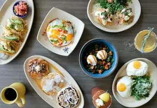 Snooze an AM Eatery