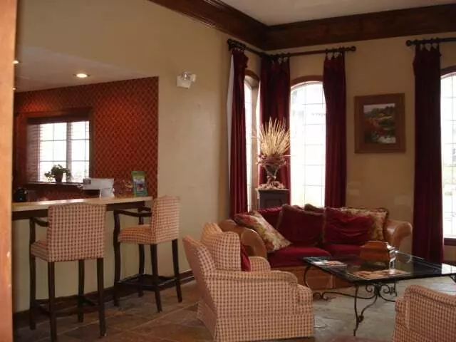 Apartment & Rental Connections
