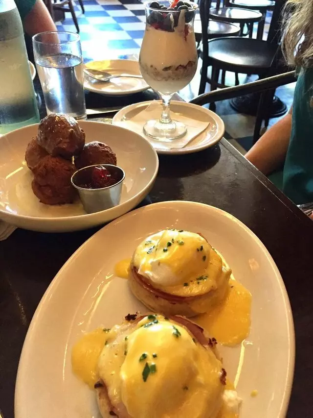 Westport Cafe & Bar