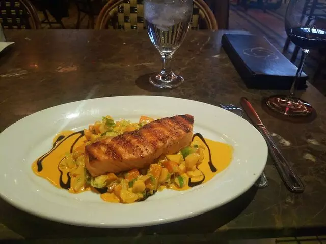 Trezo Mare Restaurant and Lounge