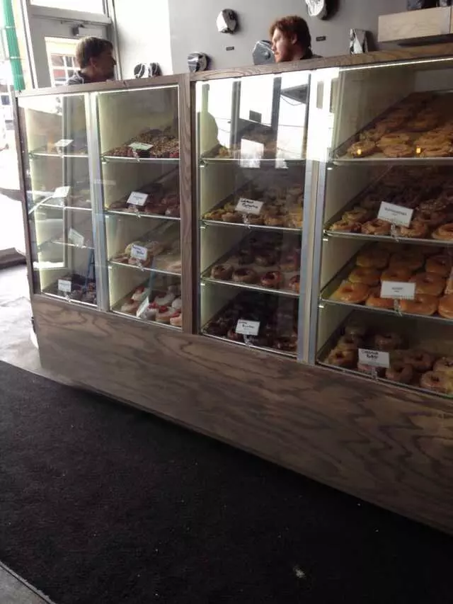 Doughnut Lounge