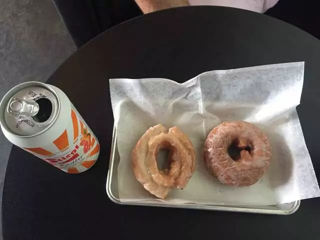 Doughnut Lounge