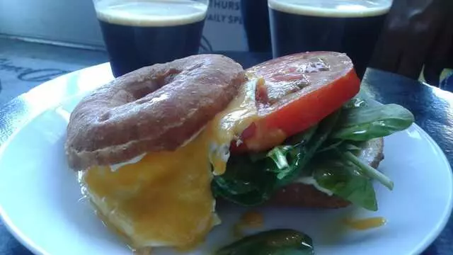 Doughnut Lounge
