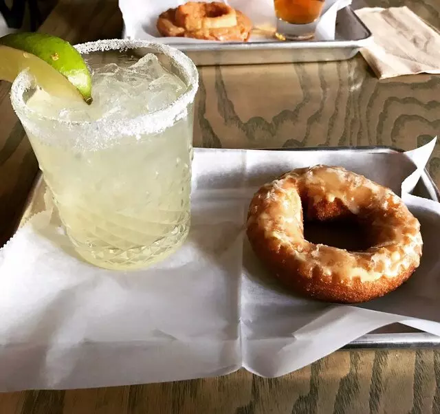 Doughnut Lounge