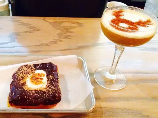 Doughnut Lounge