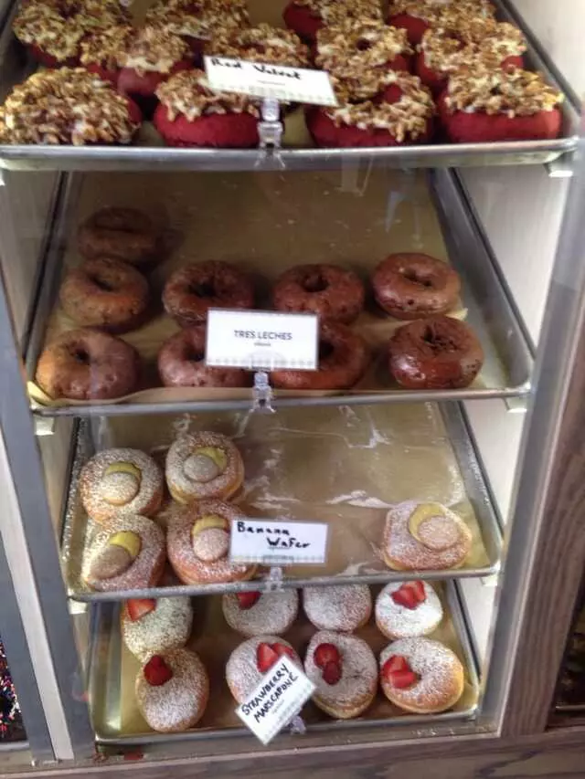 Doughnut Lounge