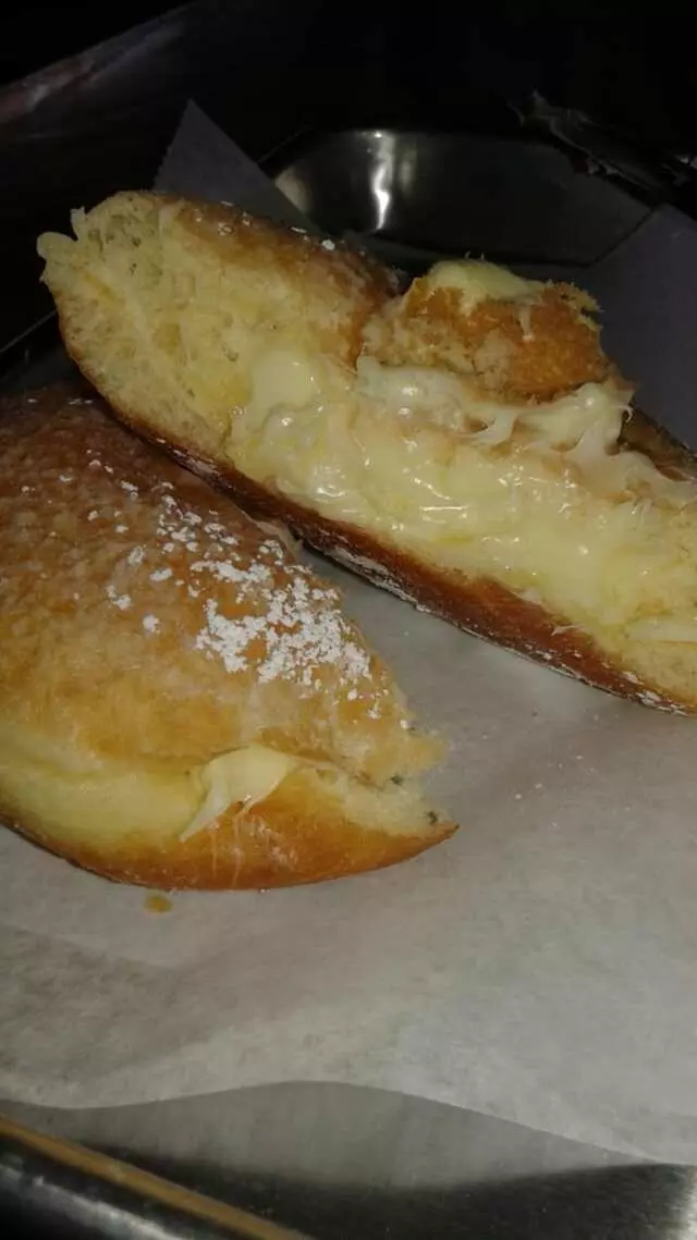 Doughnut Lounge
