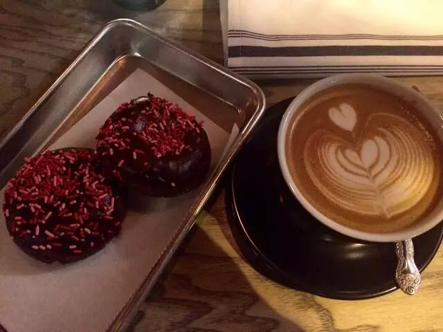 Doughnut Lounge