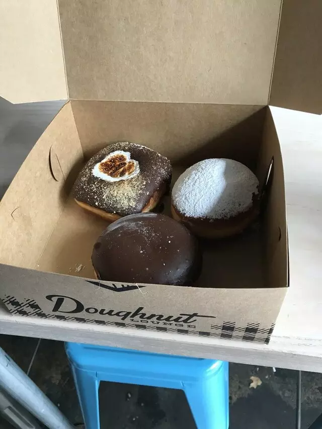 Doughnut Lounge