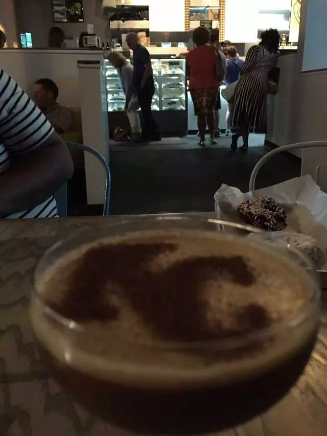 Doughnut Lounge