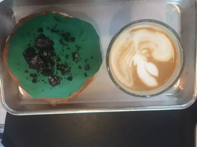 Doughnut Lounge